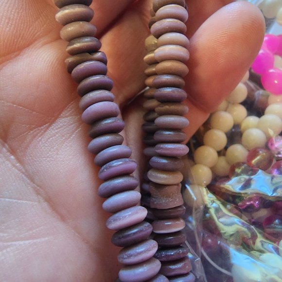 8 strands of beads for jewelry making and various crafts - Picture 9 of 9